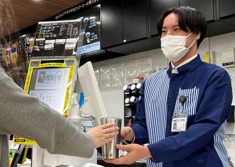 ローソンのカフェがカップ再利用に参画 スタバで返却も可能 Impress Watch