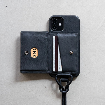 土屋鞄 ウォレットやカードケースと一体になるスマホショルダー Impress Watch