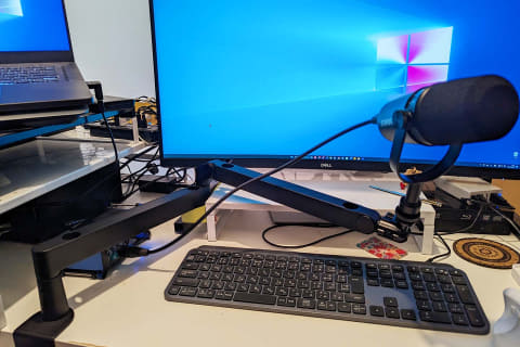 ワンアクションで頭も切替 マイクアーム「Wave Mic Arm LP」 が便利  