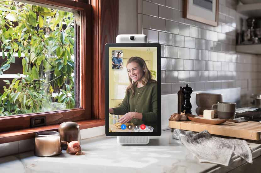 Facebook、ビデオ通話ディスプレイ「Portal」。AR通話やAlexa搭載