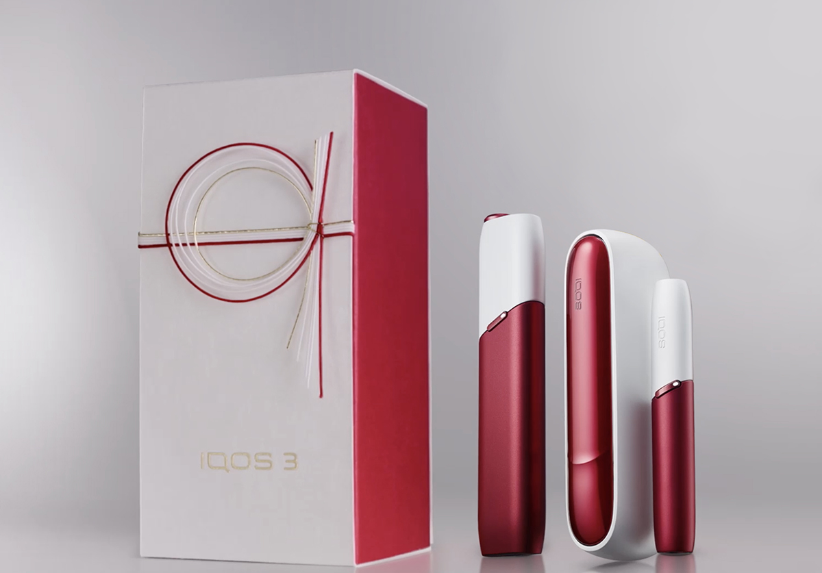 IQOS、白と真紅のツートンカラーの日本限定祝賀モデル - Impress Watch