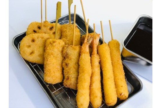 串カツくんさん専用 串かつで推し活！『BEYOOOOONDS』と『でんがな』の美味しい