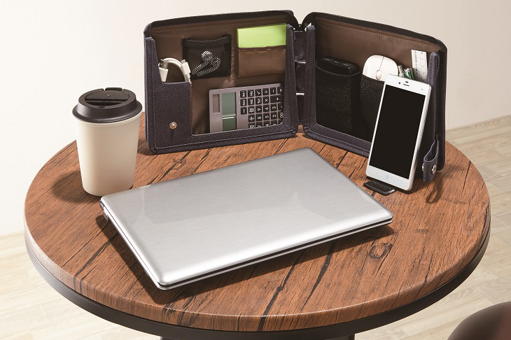 コクヨ テレワーク フリーアドレス向け小物収納バッグ Impress Watch