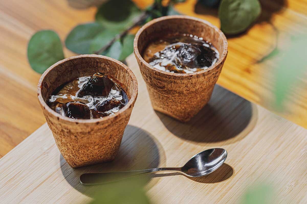 アサヒビール 食べられるコップ もぐカップ 使い捨てから使い食べ Impress Watch