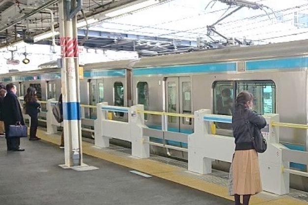 神戸市営地下鉄西神 山手線に25年ぶりの新型車 全駅ホームドア導入に向けた6000形 2月16日から レスポンス Response Jp