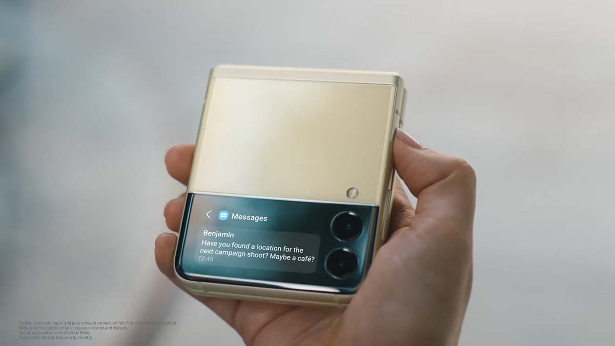20日まで 2つ折りスマホ Samsung Galaxy Z Flip3 5G