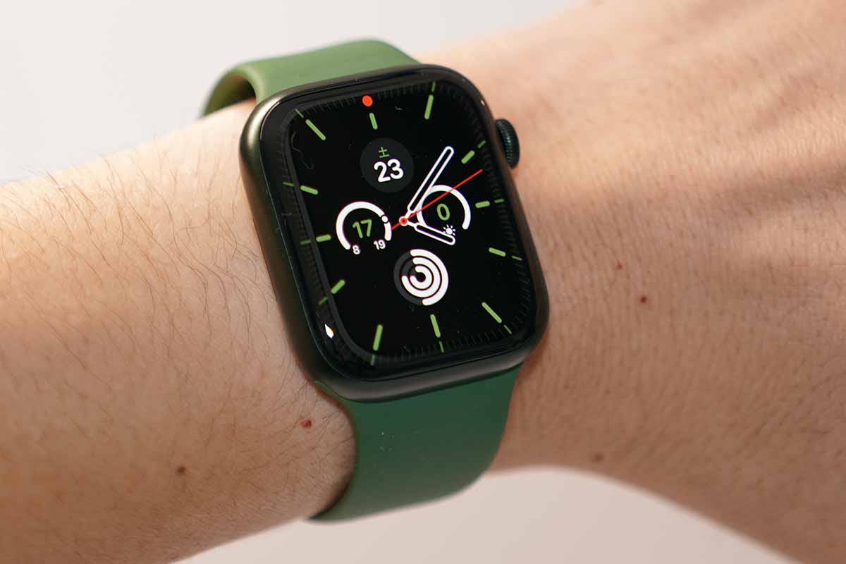 25380円 【激安大特価！】 Apple Watch 7 アップルウォッチ7 45mm GPS グリーン