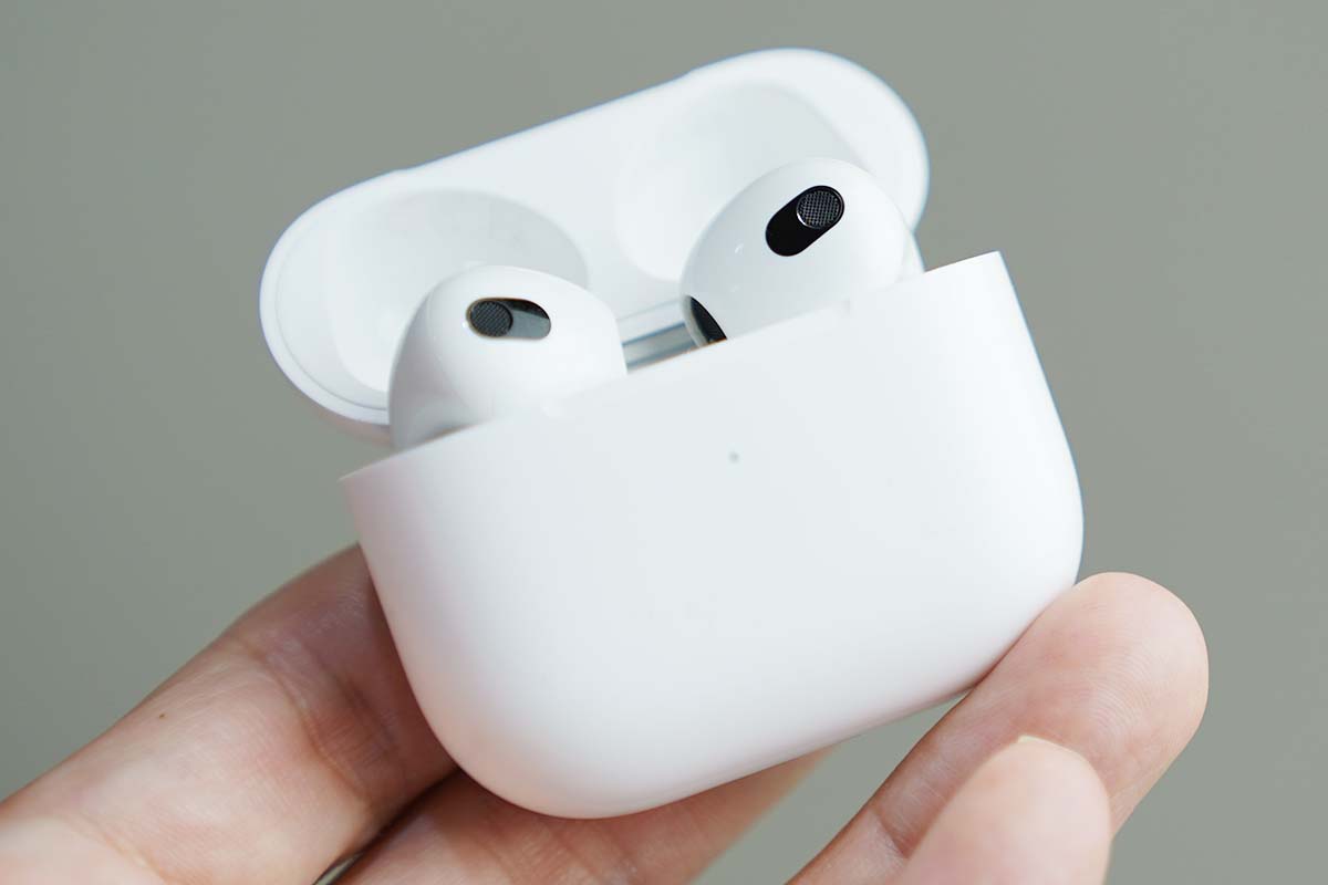 レビュー】第3世代になったAirPods。音の良さと空間オーディオの楽しさ