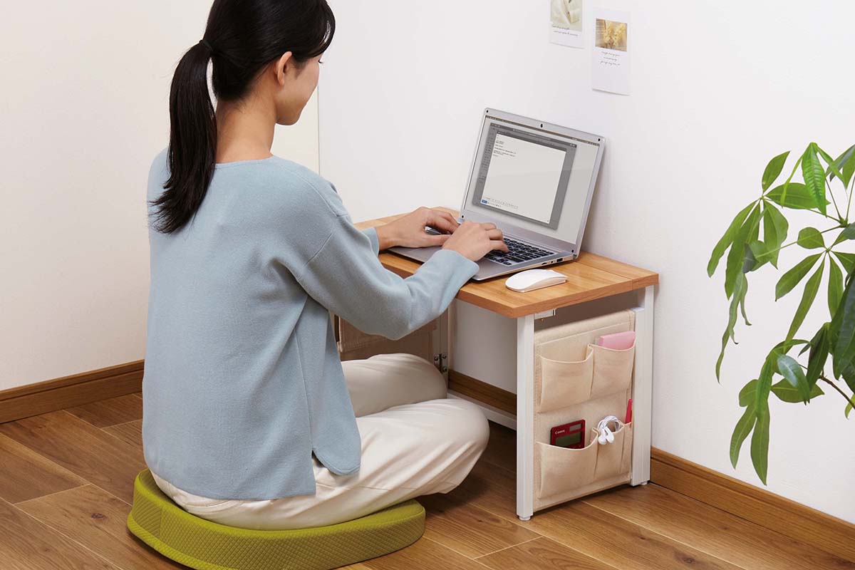 パソコンデスクハイタイプとロータイプに切り替え可能 いくつのPC設備
