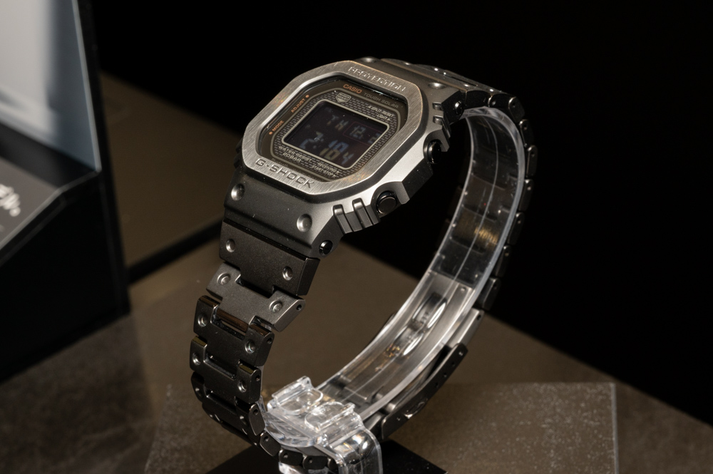 G-SHOCK、新フルメタルブラック「GMW-B5000MB」 - Impress Watch