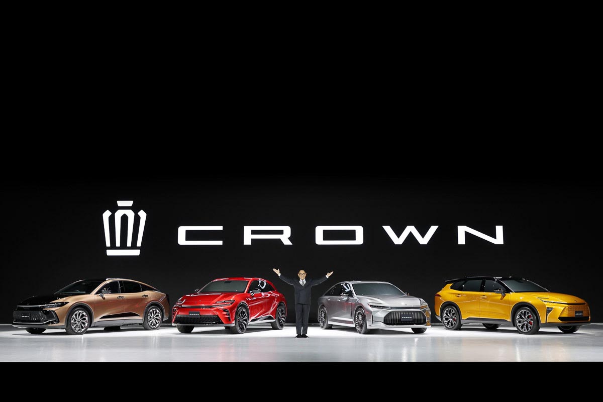 非売品　クラウン　クラウンシリーズ4車種　４台セット 脱・保守セダン】「クラウン シリーズ」4車種体制の初年度は月平均4700