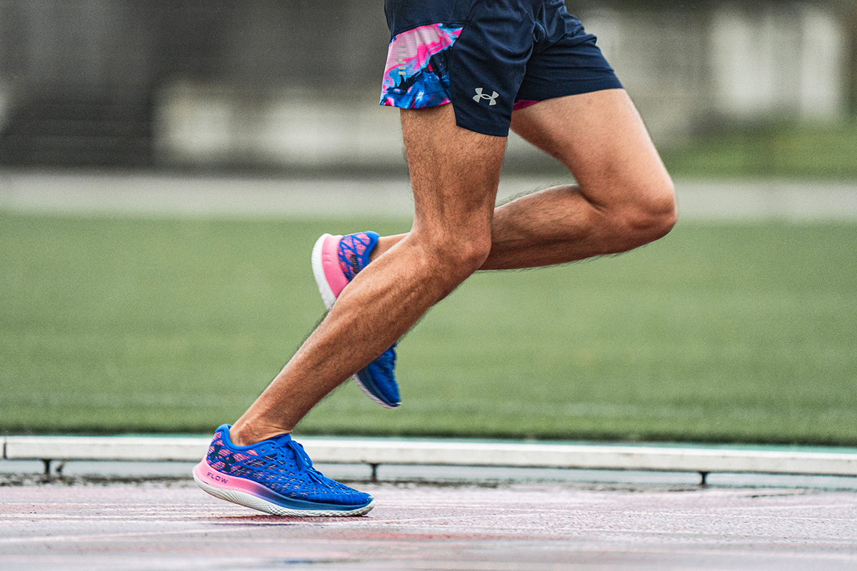 ヨシネスUAフロー ベロシティ ウインド2 アンダーアーマー、センサー内蔵シューズ「ベロシティ ウインド2」新色