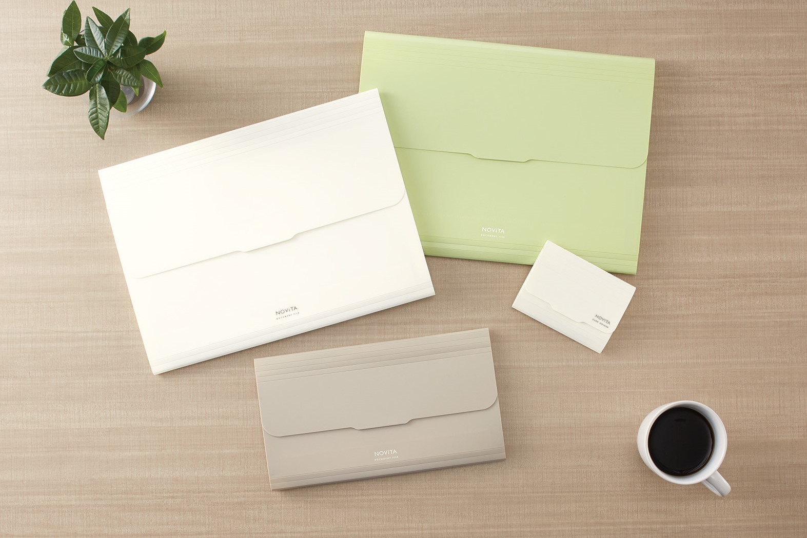 コクヨ、「ポケットが大きく開く書類ファイル＜ノビータ＞」 - Impress