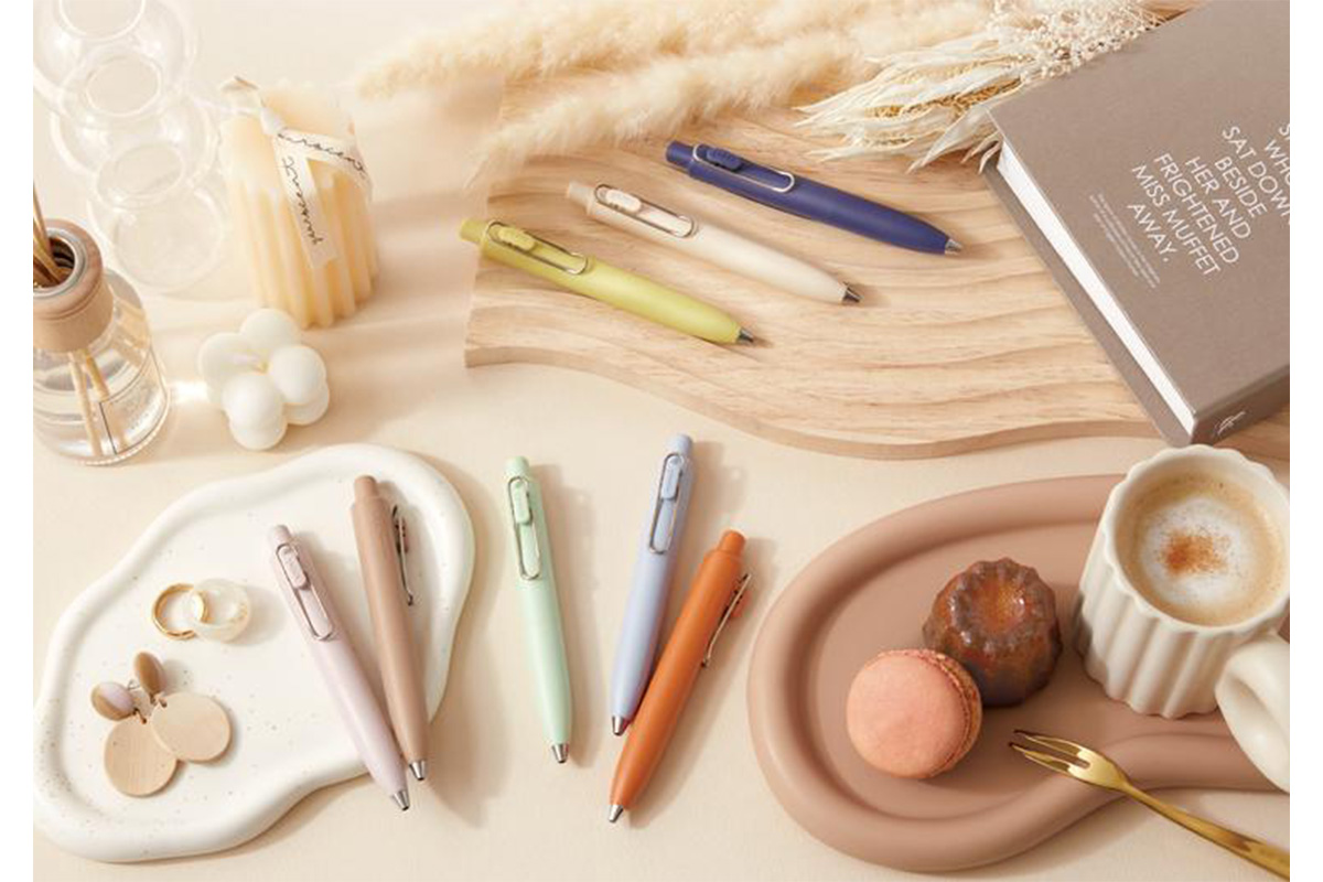 三菱鉛筆、ころんとしたフォルムのボールペン「uni-ball one P