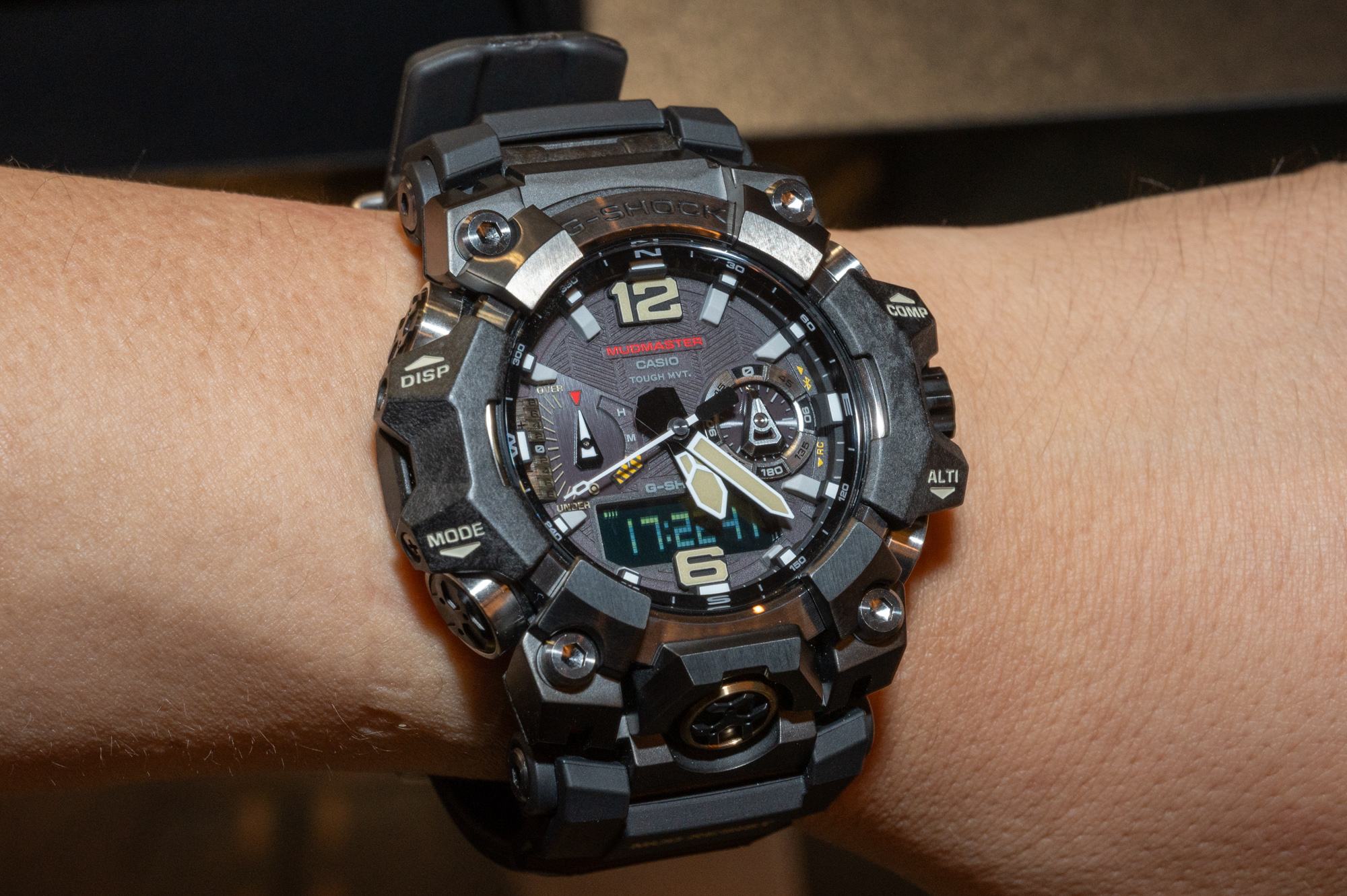 G-SHOCK 目的地を指し示す新型マッドマスター登場 - Impress Watch