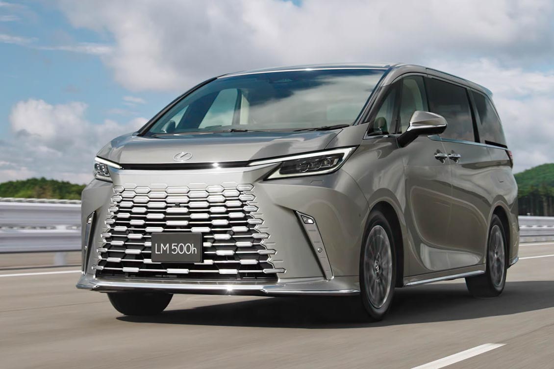 レクサス、新型ミニバン「LM」発売 2000万円から - Impress Watch