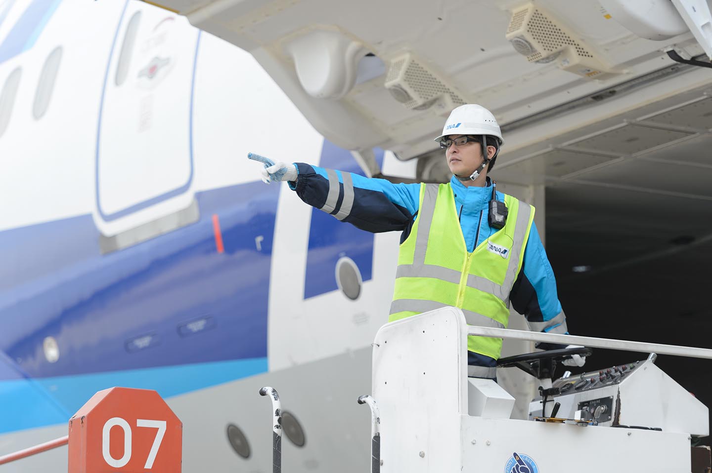 ANAとJAL、空港グランドハンドリング作業共通化で協力 地方空港の効率