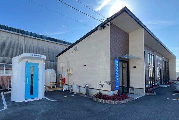キュービクル屋外自立型2面体です。室内保管中です。