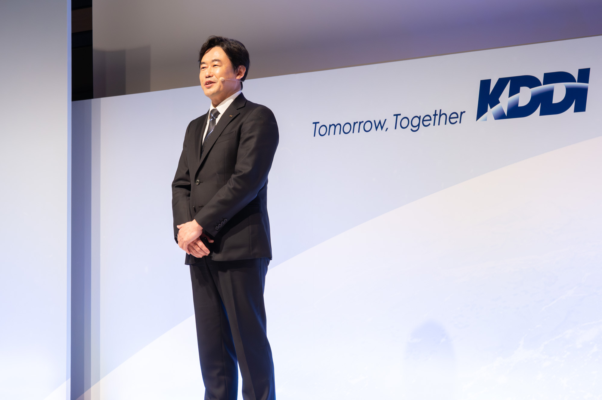 KDDI松田社長の新体制スタート キーワードは「夢中」 - Impress Watch