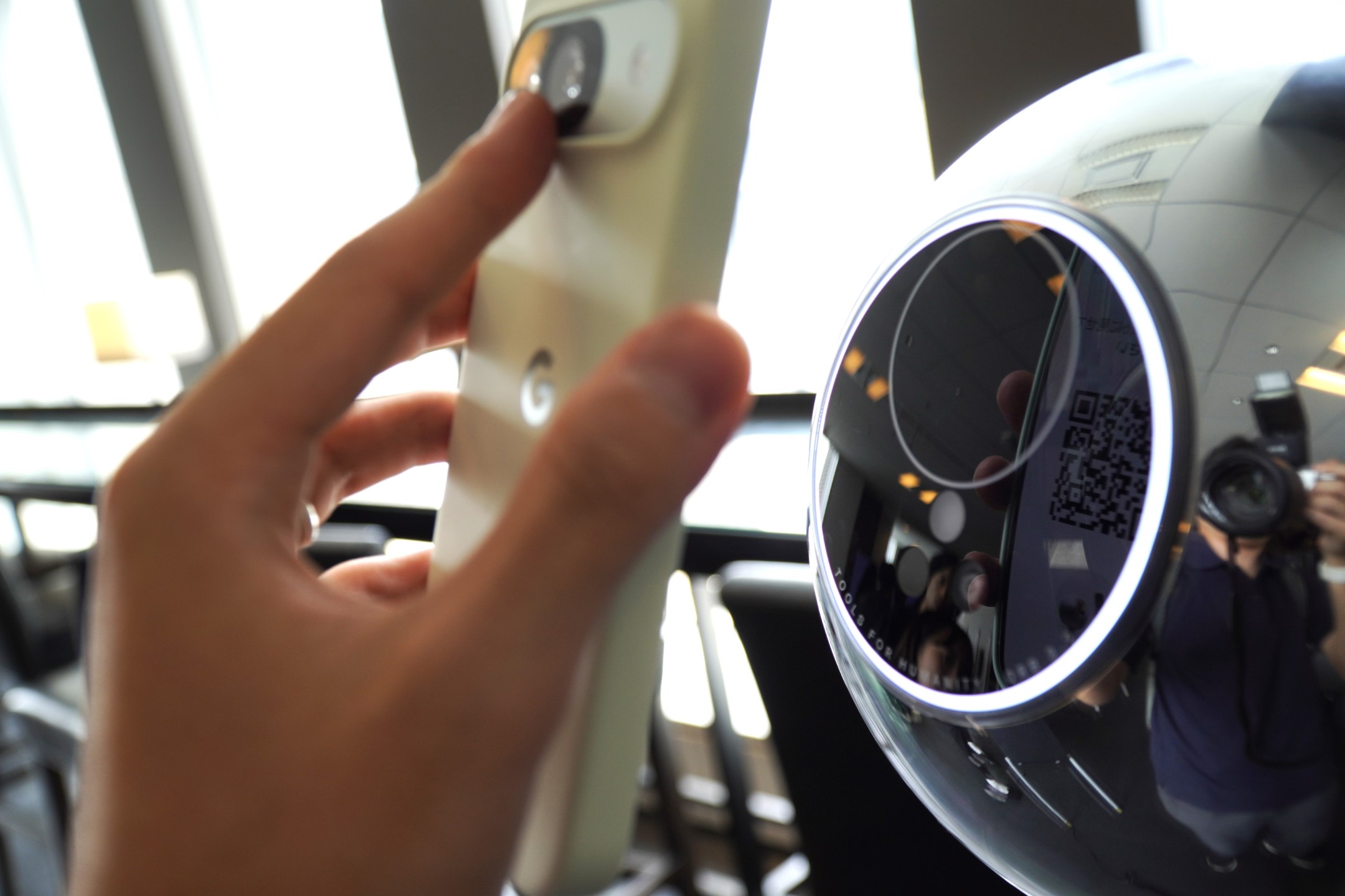 AI時代に“人間”を証明するID 「Worldプロジェクト」日本展開を強化 - Impress Watch