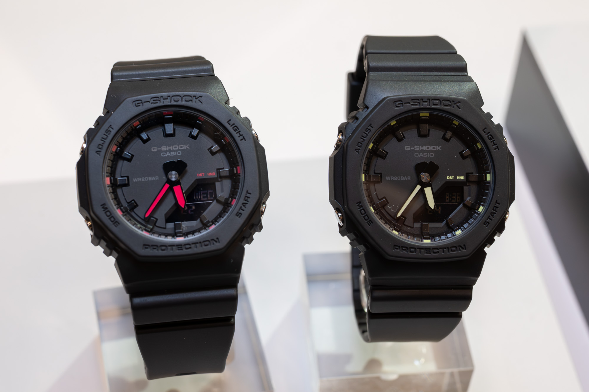 G-SHOCK、アクセントが映えるブラックとホワイト4機種 - Impress Watch