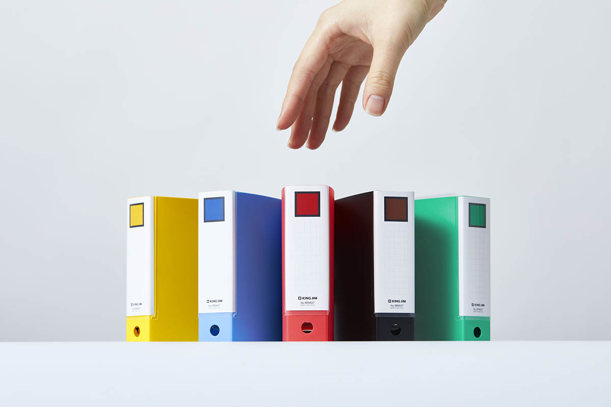 キングジム、ミニチュア文房具「キングミニ」第3弾 3穴バインダー