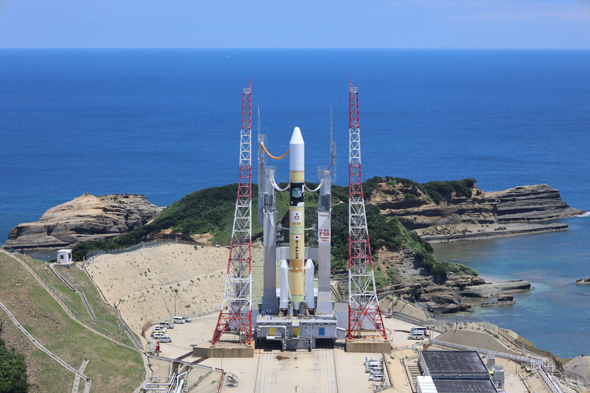 25年日本・世界の宇宙開発 新規衛星は7割スターリンク・NASA政策の激変