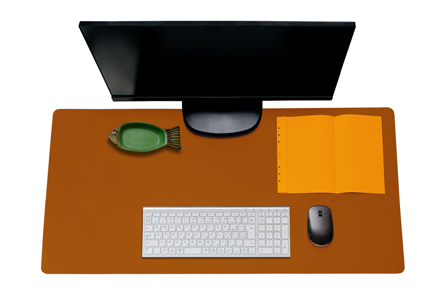 プラス、裏表で質感が異なるレザー調デスクマット さらりとしっとり