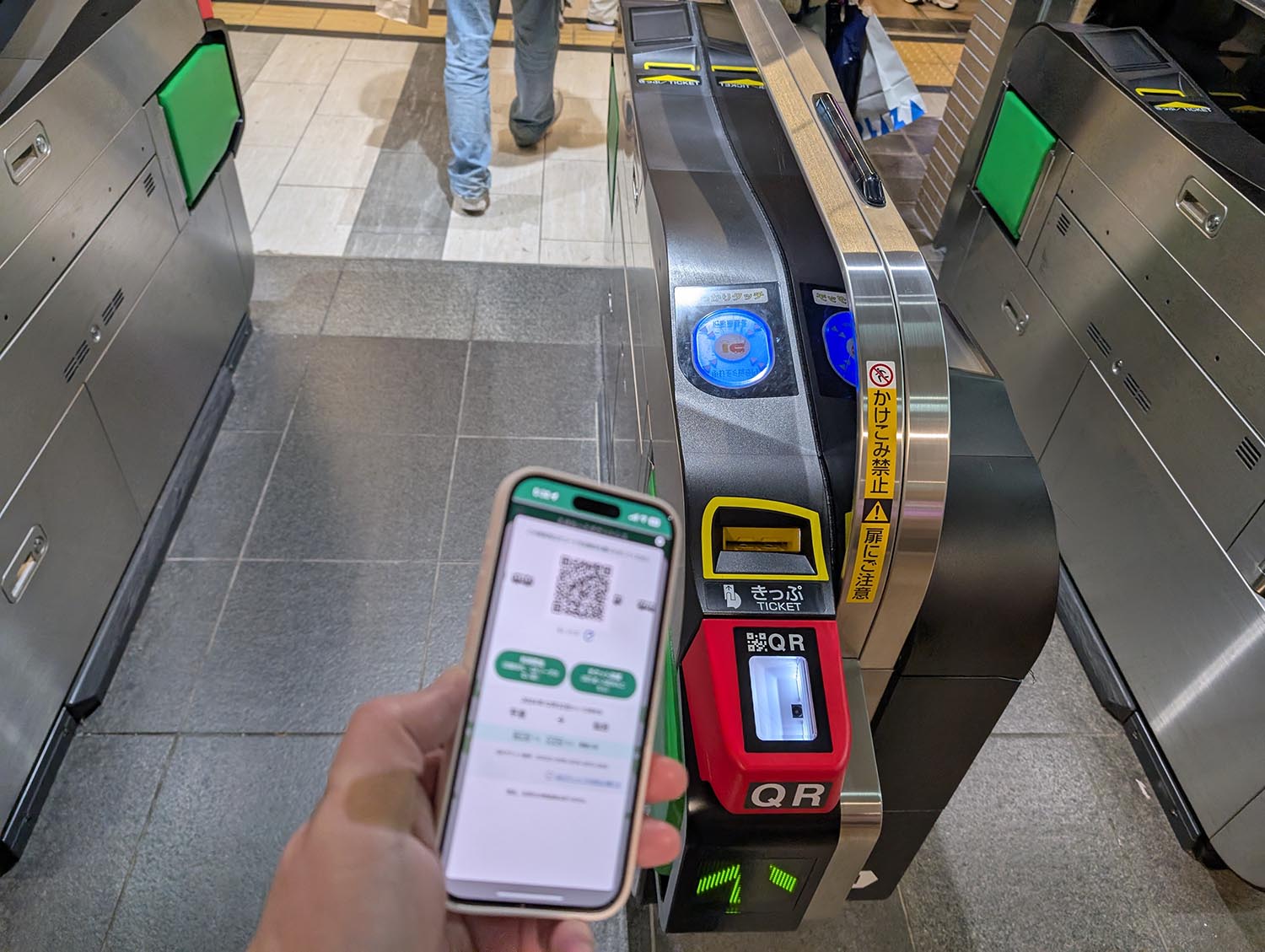 30年程前に購入。電池を入れると動くかもしれません14K裏側日本製近鉄百貨店購入 30年程前に購入。電池を入れると動くかもしれません14K裏側日本