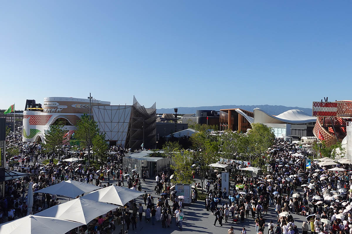 狂乱の万博ラストシーズン ガラ空きから激混みの184日間 - Impress Watch