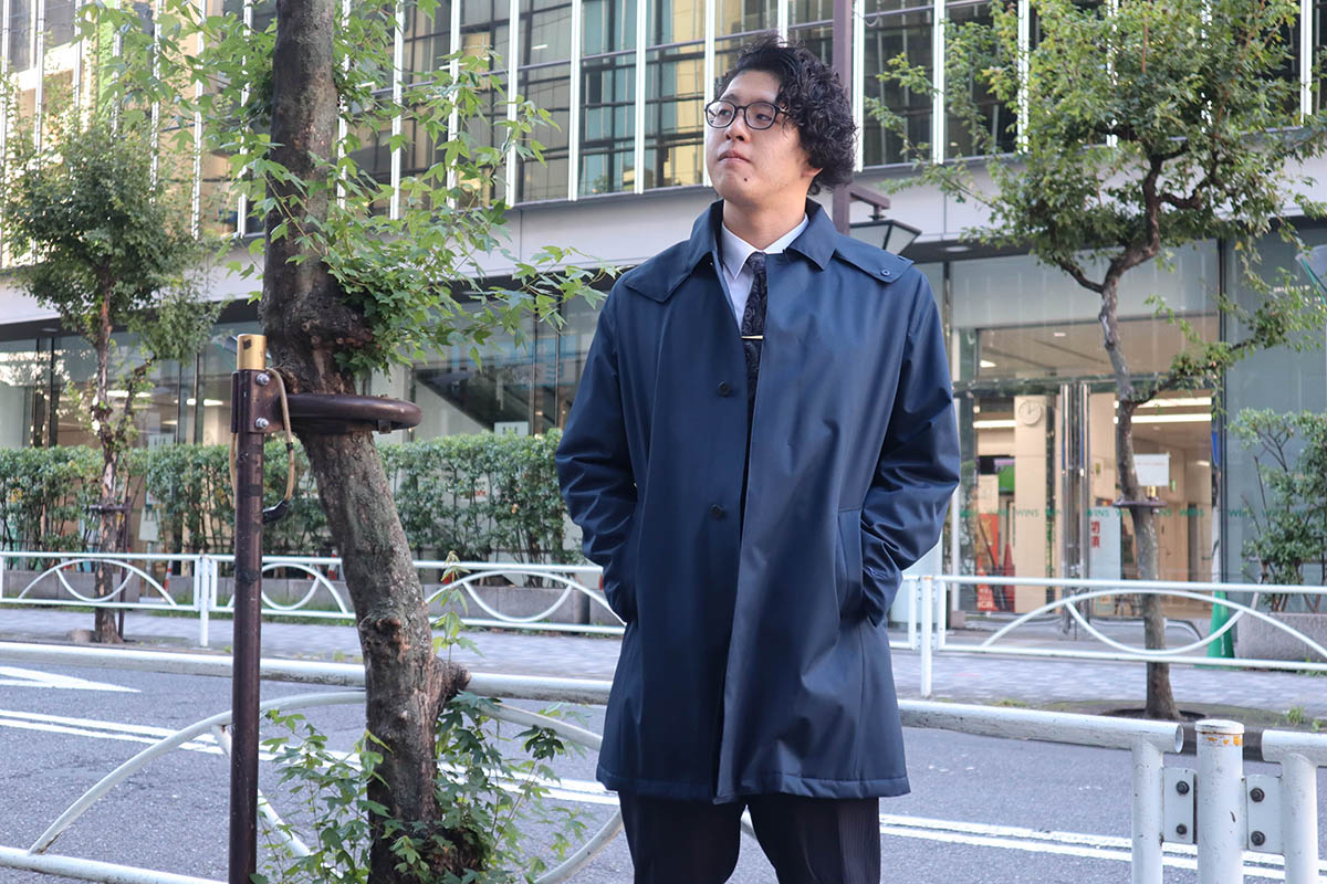 ミズノ×青山、吸湿発熱素材「ブレスサーモ」のステンカラーコート