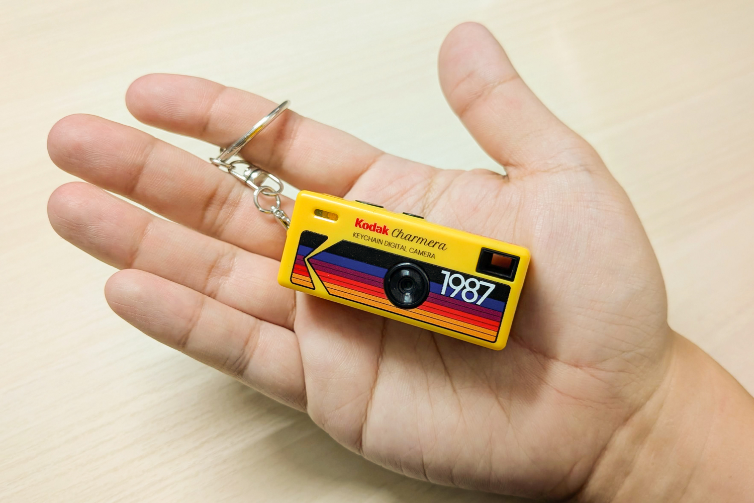 Kodakの超小型カメラ「Charmera」が楽しい　毎日の記録にちょうどいい【いつモノコト】