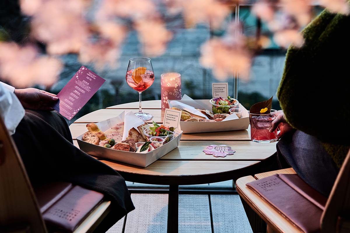 中目黒スタバ、花見用有料席 13500円 フード・ドリンク付き - Impress