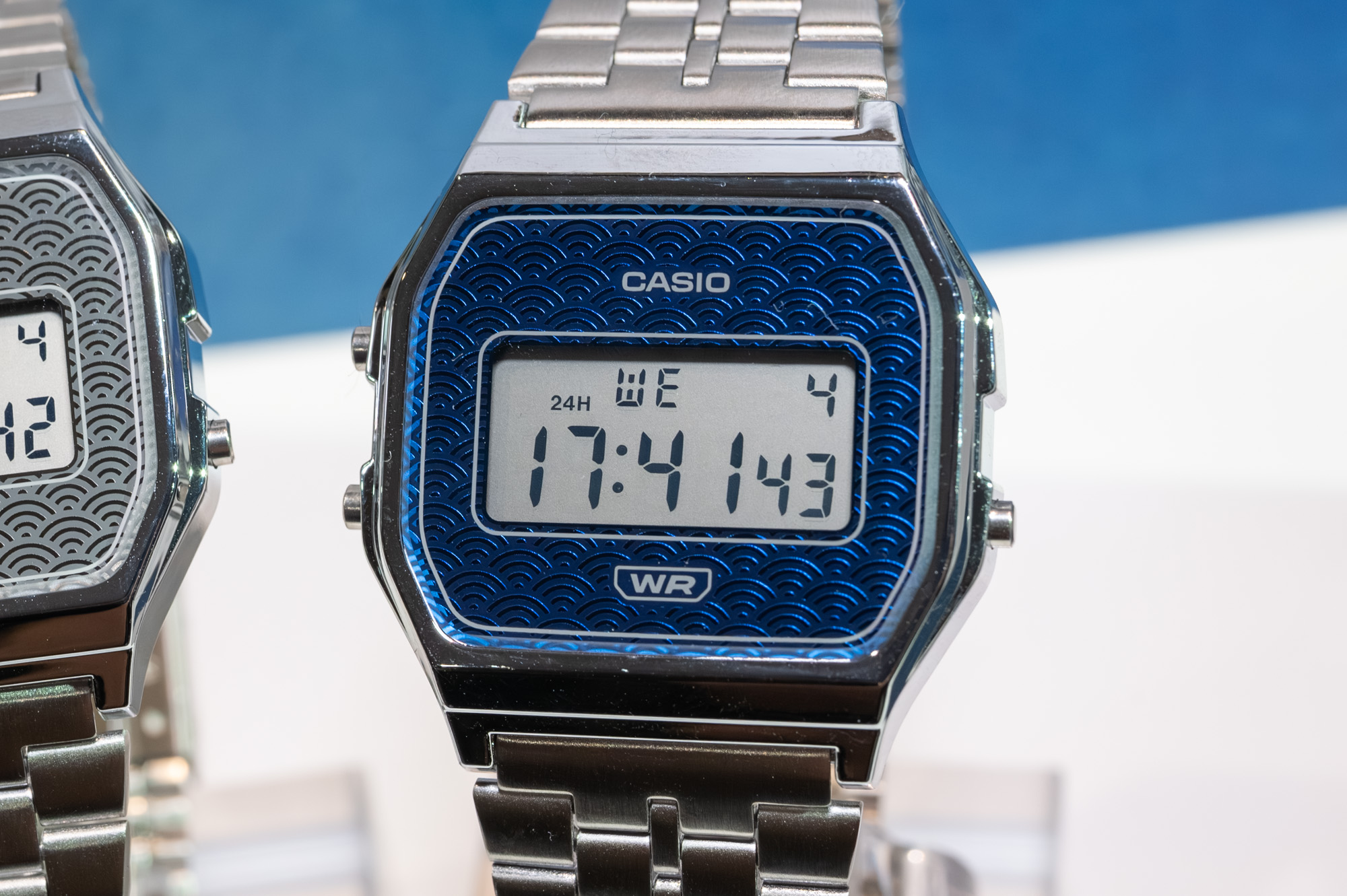 チープカシオ「A159」に縁起の良い“吉祥柄” - Impress Watch