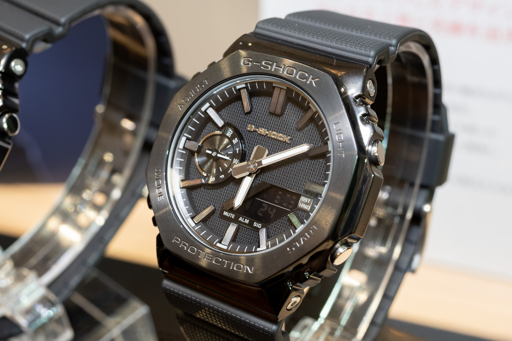 G-SHOCK、上品な“漆黒”でみせる2100シリーズ4機種 - Impress Watch