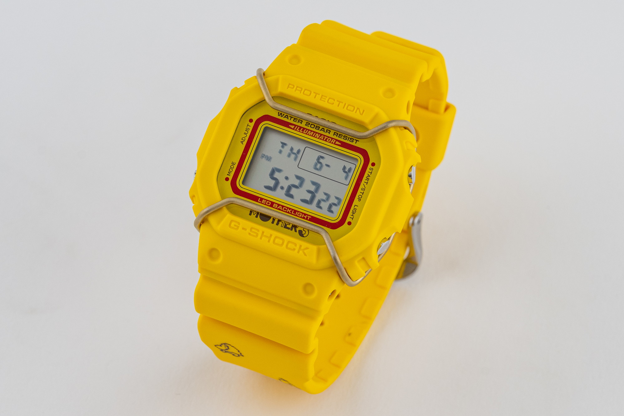 G-SHOCK、ひまわり色の限定モデル 「MOTHER3」20周年コラボ - Impress