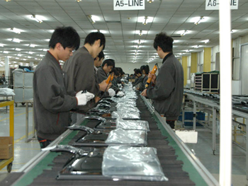 E50VR組み立てラインを最下流から撮影したところ。